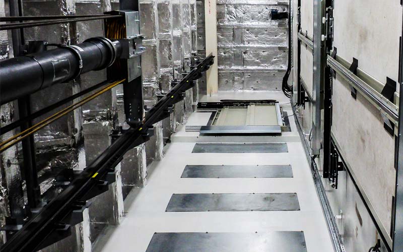 Hydraulic Elevators vs. Traction Elevators